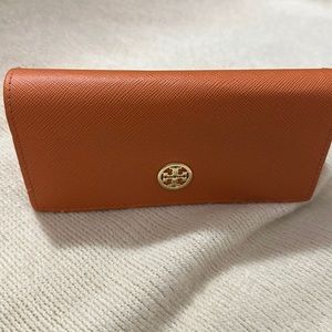 Tory Burch glass case NWOT